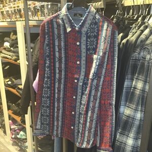 Men's Red and Navy Patterned Button-Up Shirt